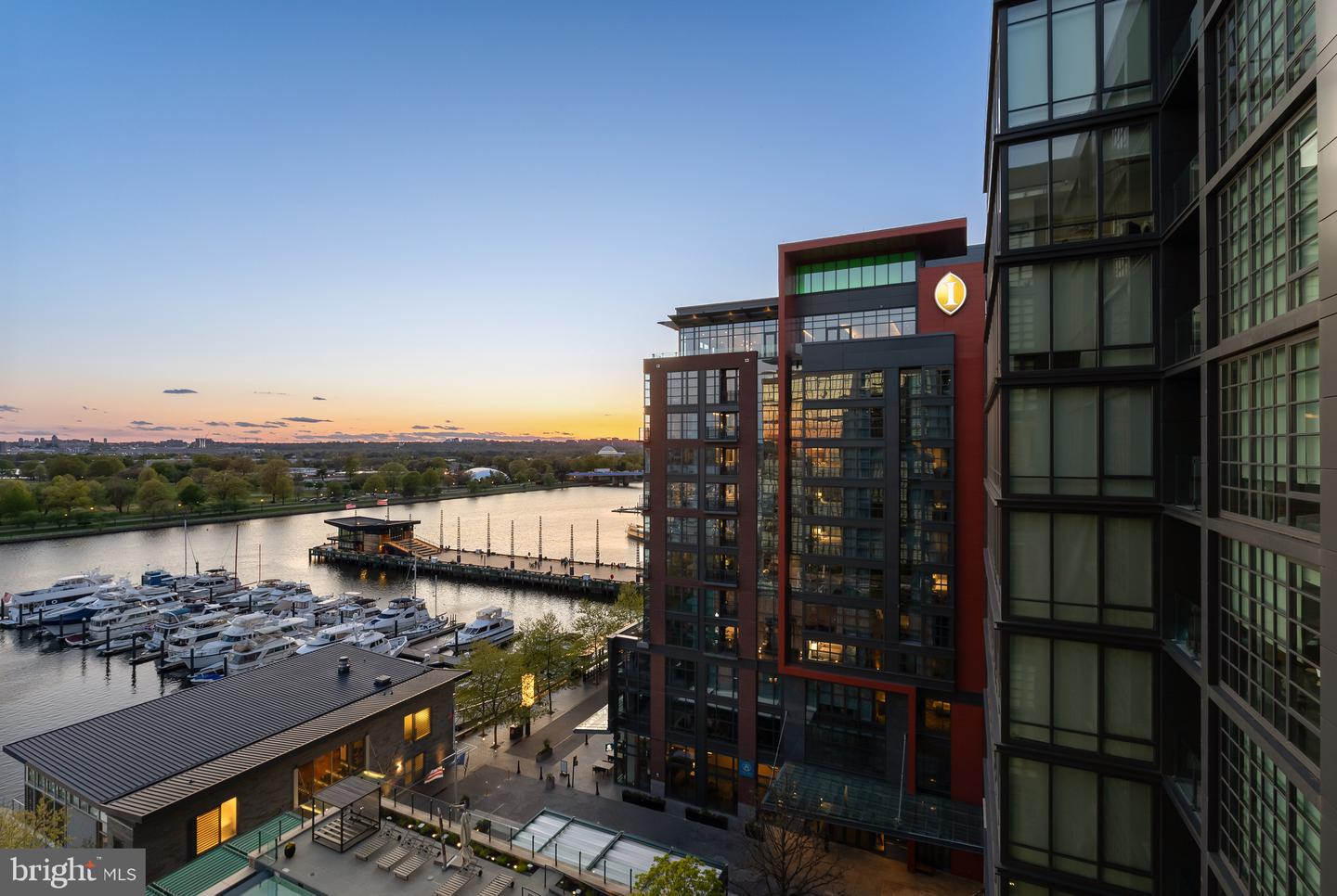 45 SUTTON SQ SW #906, WASHINGTON, District Of Columbia 20024, 2 Bedrooms Bedrooms, 3 Rooms Rooms,2 BathroomsBathrooms,Residential,For sale,45 SUTTON SQ SW #906,DCDC2197346 MLS # DCDC2197346