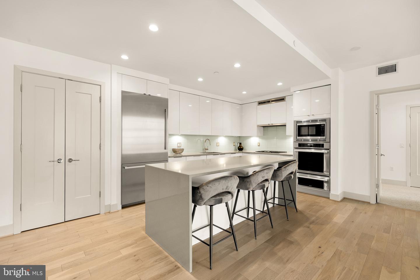 45 SUTTON SQ SW #906, WASHINGTON, District Of Columbia 20024, 2 Bedrooms Bedrooms, 3 Rooms Rooms,2 BathroomsBathrooms,Residential,For sale,45 SUTTON SQ SW #906,DCDC2197346 MLS # DCDC2197346