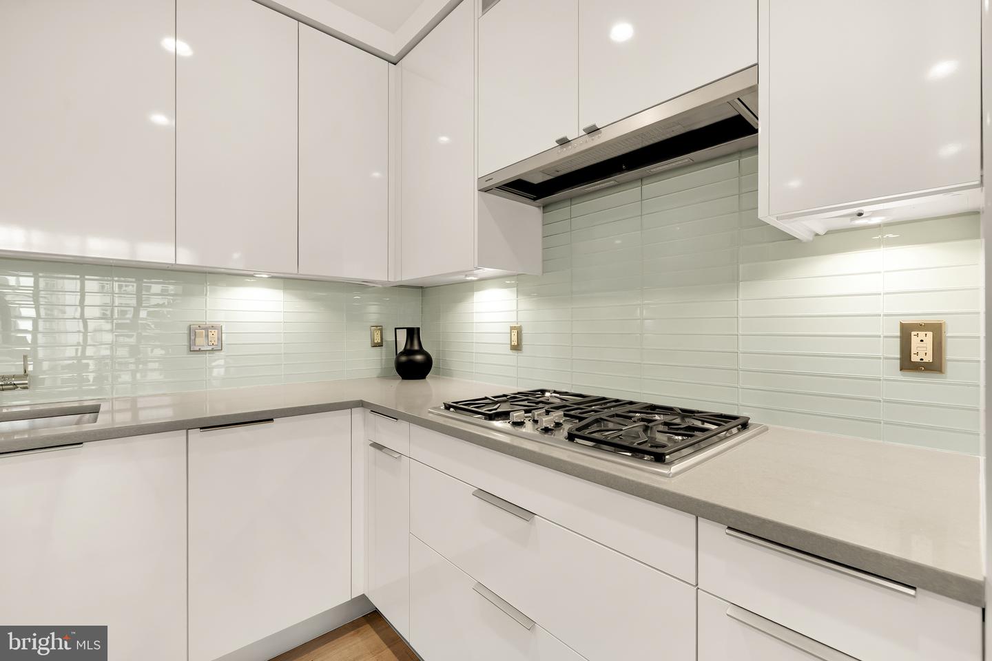 45 SUTTON SQ SW #906, WASHINGTON, District Of Columbia 20024, 2 Bedrooms Bedrooms, 3 Rooms Rooms,2 BathroomsBathrooms,Residential,For sale,45 SUTTON SQ SW #906,DCDC2197346 MLS # DCDC2197346
