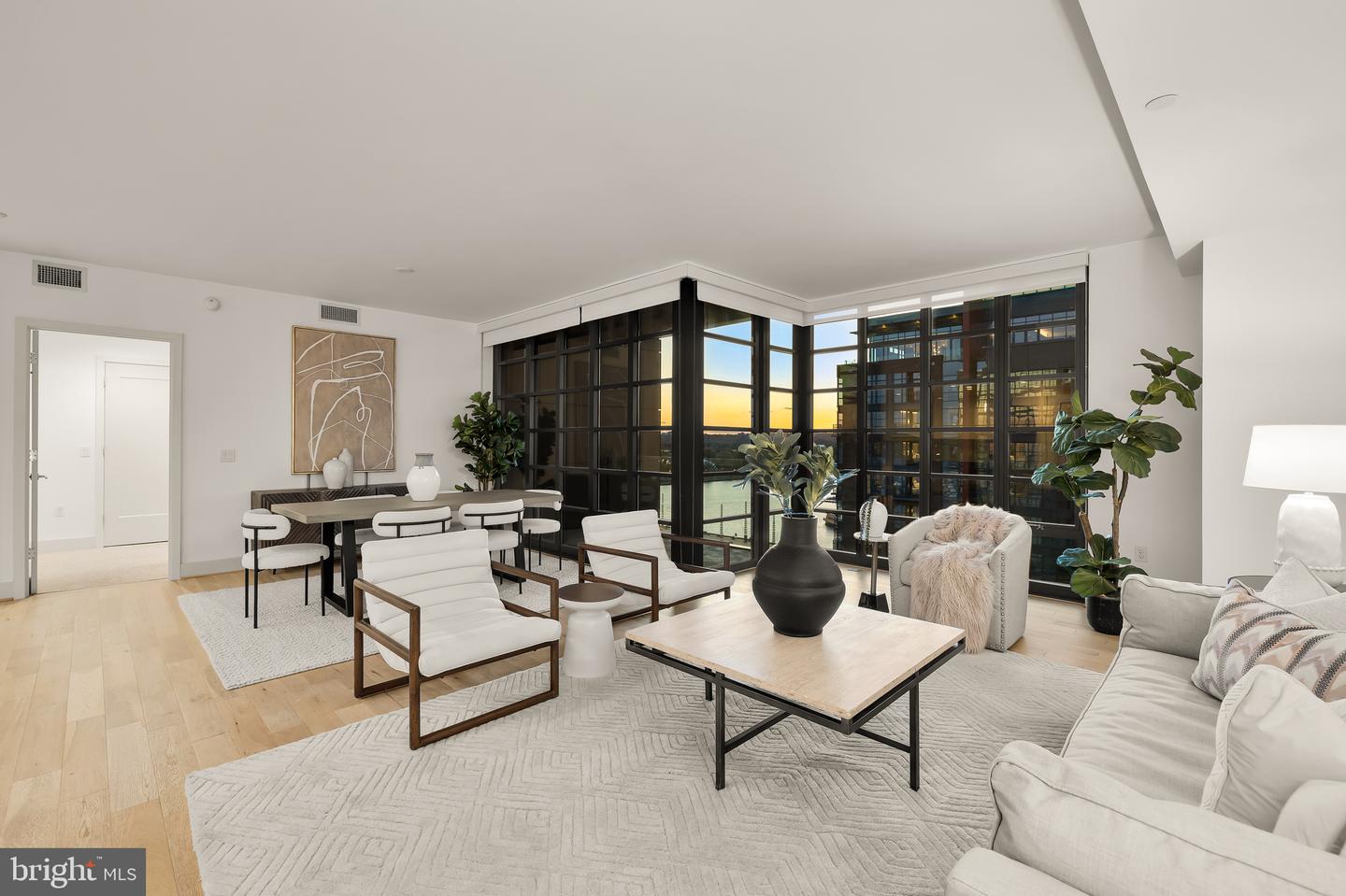 45 SUTTON SQ SW #906, WASHINGTON, District Of Columbia 20024, 2 Bedrooms Bedrooms, 3 Rooms Rooms,2 BathroomsBathrooms,Residential,For sale,45 SUTTON SQ SW #906,DCDC2197346 MLS # DCDC2197346