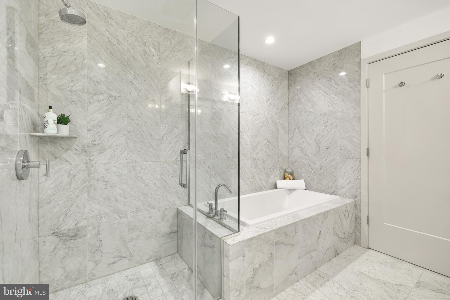 45 SUTTON SQ SW #906, WASHINGTON, District Of Columbia 20024, 2 Bedrooms Bedrooms, 3 Rooms Rooms,2 BathroomsBathrooms,Residential,For sale,45 SUTTON SQ SW #906,DCDC2197346 MLS # DCDC2197346