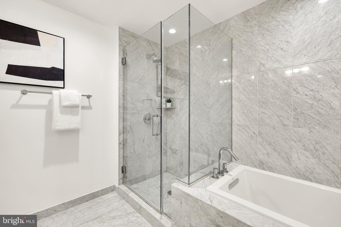 45 SUTTON SQ SW #906, WASHINGTON, District Of Columbia 20024, 2 Bedrooms Bedrooms, 3 Rooms Rooms,2 BathroomsBathrooms,Residential,For sale,45 SUTTON SQ SW #906,DCDC2197346 MLS # DCDC2197346