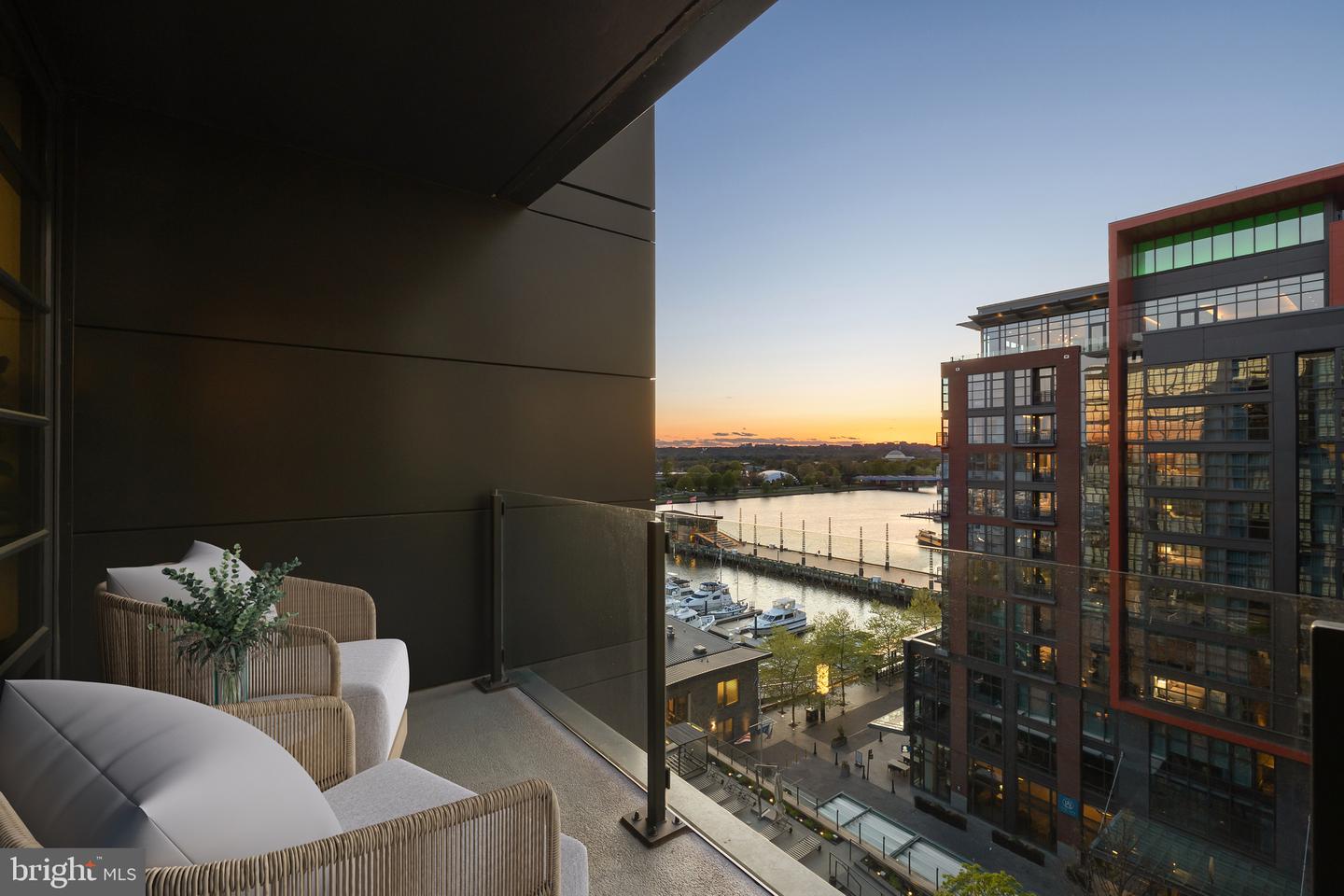 45 SUTTON SQ SW #906, WASHINGTON, District Of Columbia 20024, 2 Bedrooms Bedrooms, 3 Rooms Rooms,2 BathroomsBathrooms,Residential,For sale,45 SUTTON SQ SW #906,DCDC2197346 MLS # DCDC2197346