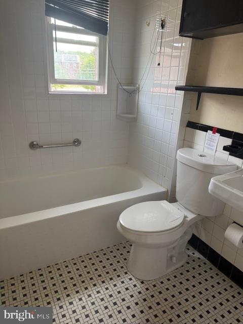 1826 18TH ST SE, WASHINGTON, District Of Columbia 20020, 2 Bedrooms Bedrooms, ,1 BathroomBathrooms,Residential,For sale,1826 18TH ST SE,DCDC2197390 MLS # DCDC2197390