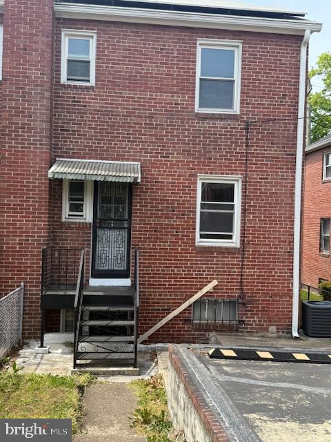 1826 18TH ST SE, WASHINGTON, District Of Columbia 20020, 2 Bedrooms Bedrooms, ,1 BathroomBathrooms,Residential,For sale,1826 18TH ST SE,DCDC2197390 MLS # DCDC2197390