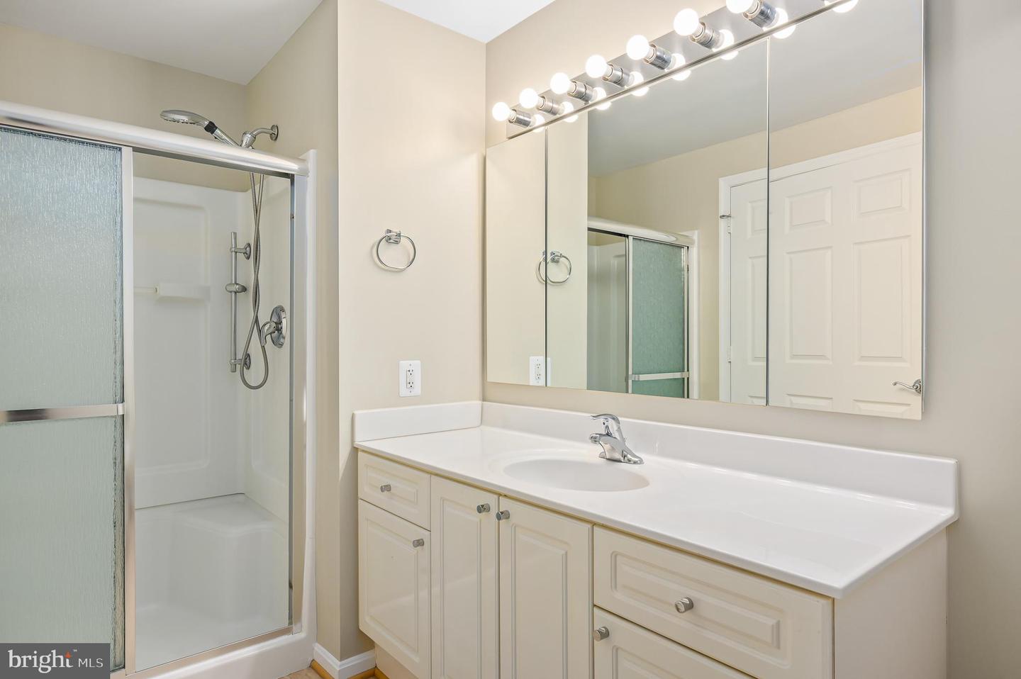 19355 CYPRESS RIDGE TER #720, LEESBURG, Virginia 20176, 3 Bedrooms Bedrooms, ,2 BathroomsBathrooms,Residential,For sale,19355 CYPRESS RIDGE TER #720,VALO2094838 MLS # VALO2094838