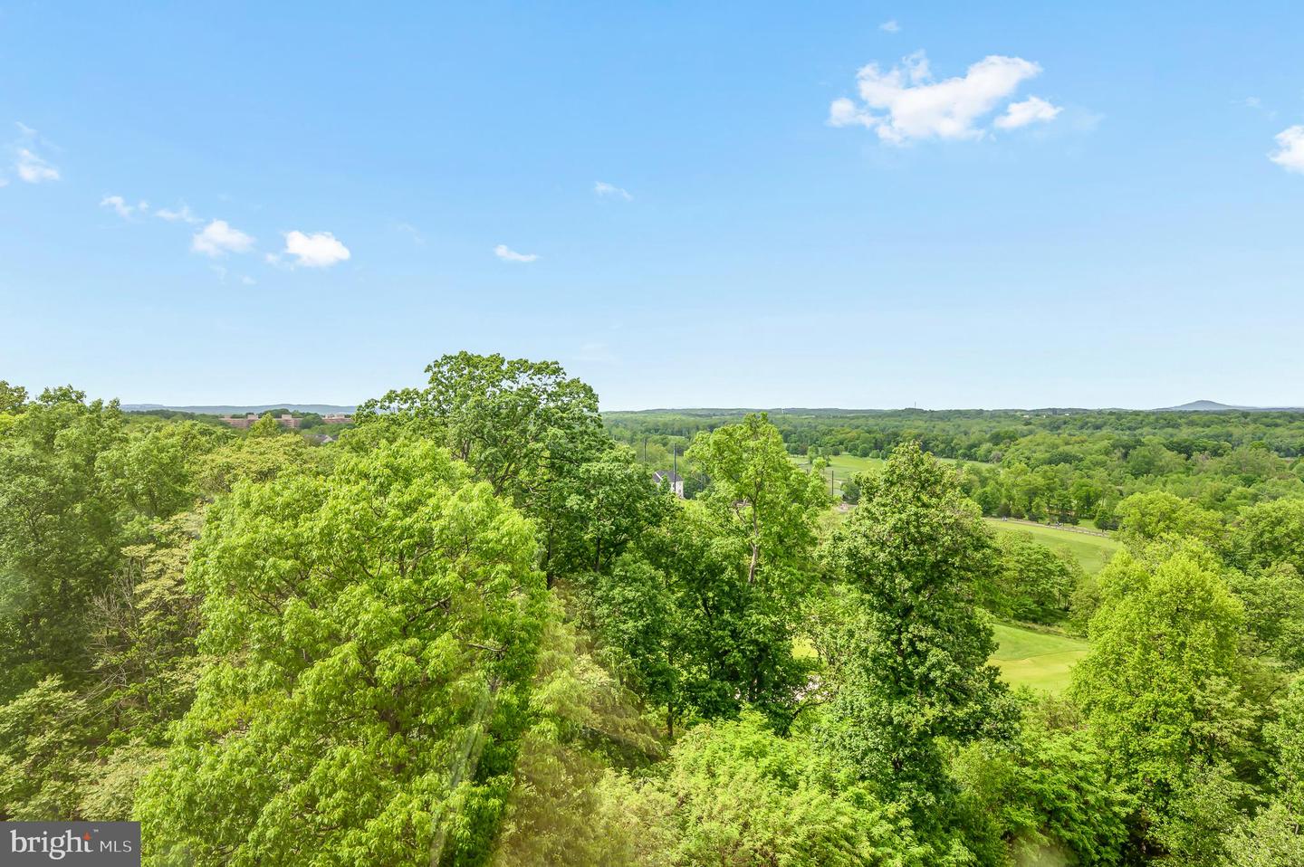 19355 CYPRESS RIDGE TER #720, LEESBURG, Virginia 20176, 3 Bedrooms Bedrooms, ,2 BathroomsBathrooms,Residential,For sale,19355 CYPRESS RIDGE TER #720,VALO2094838 MLS # VALO2094838