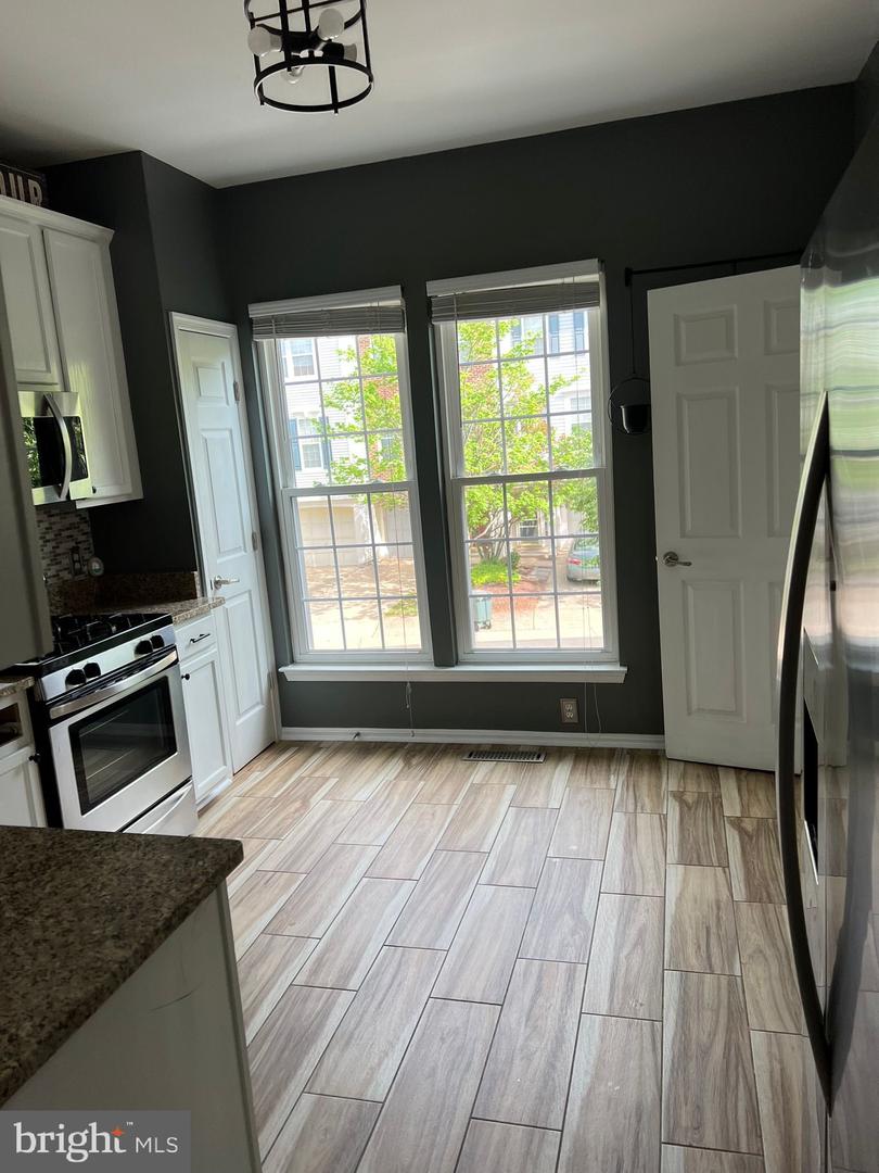 12516 HEYKENS LN, BRISTOW, Virginia 20136, 3 Bedrooms Bedrooms, ,2 BathroomsBathrooms,Residential,For sale,12516 HEYKENS LN,VAPW2093166 MLS # VAPW2093166
