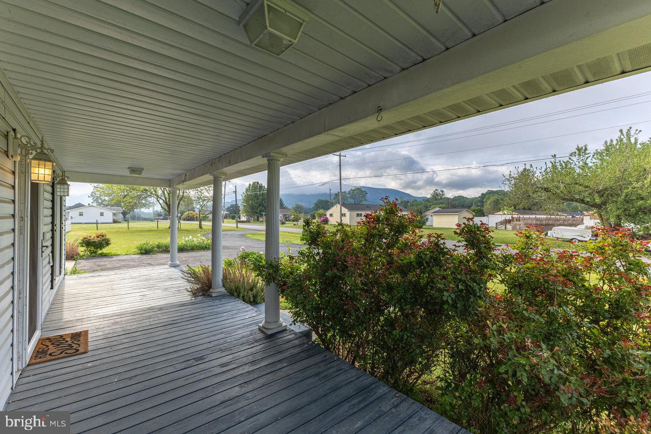 1066 HONEYVILLE RD, STANLEY, Virginia 22851, 3 Bedrooms Bedrooms, ,2 BathroomsBathrooms,Residential,For sale,1066 HONEYVILLE RD,VAPA2004842 MLS # VAPA2004842