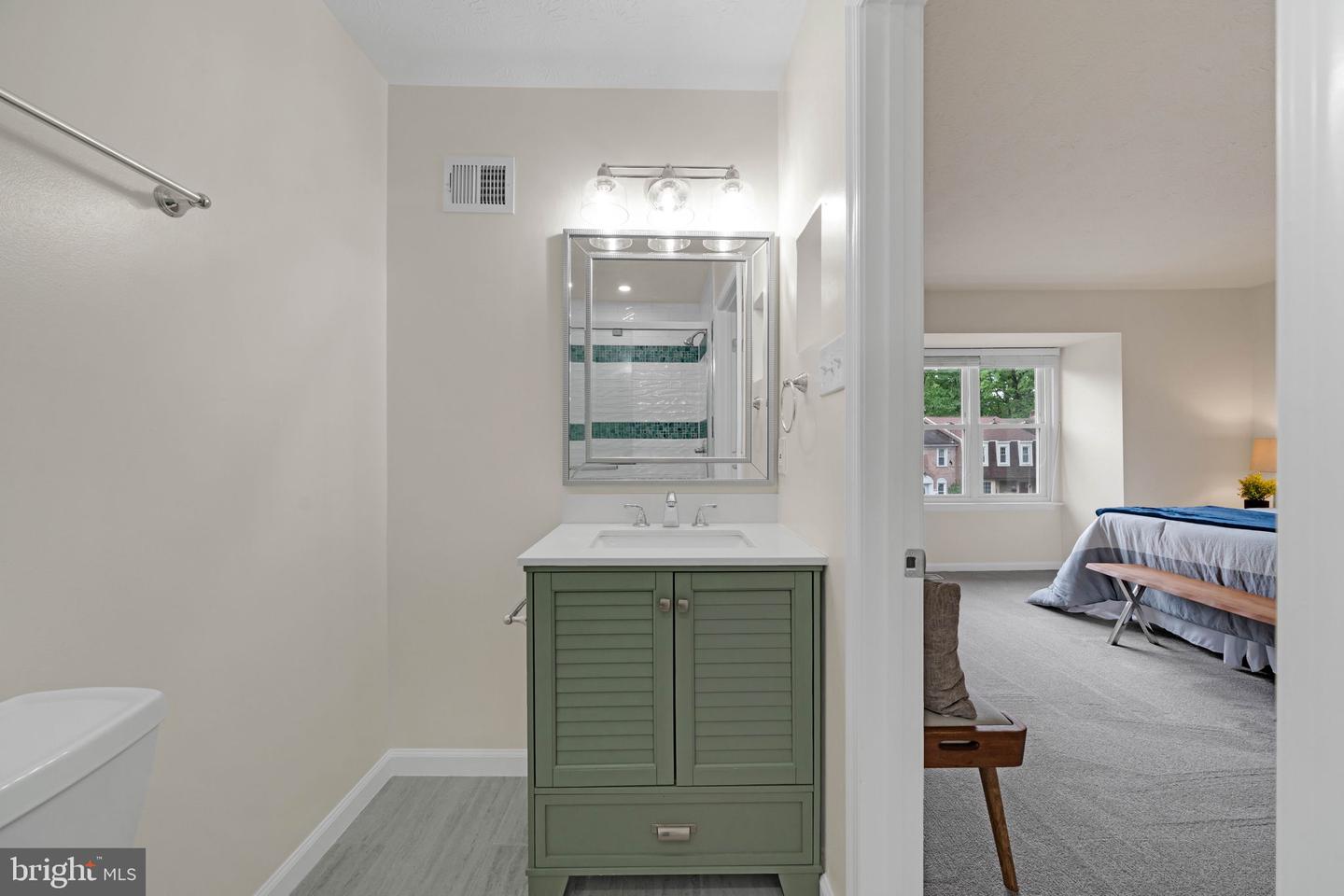 9120 GALBRETH CT, SPRINGFIELD, Virginia 22153, 3 Bedrooms Bedrooms, ,2 BathroomsBathrooms,Residential,For sale,9120 GALBRETH CT,VAFX2236846 MLS # VAFX2236846