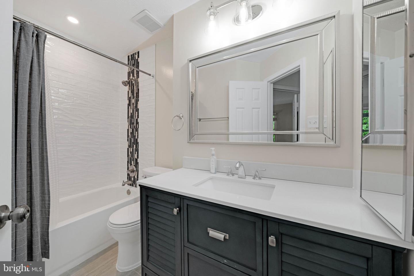 9120 GALBRETH CT, SPRINGFIELD, Virginia 22153, 3 Bedrooms Bedrooms, ,2 BathroomsBathrooms,Residential,For sale,9120 GALBRETH CT,VAFX2236846 MLS # VAFX2236846