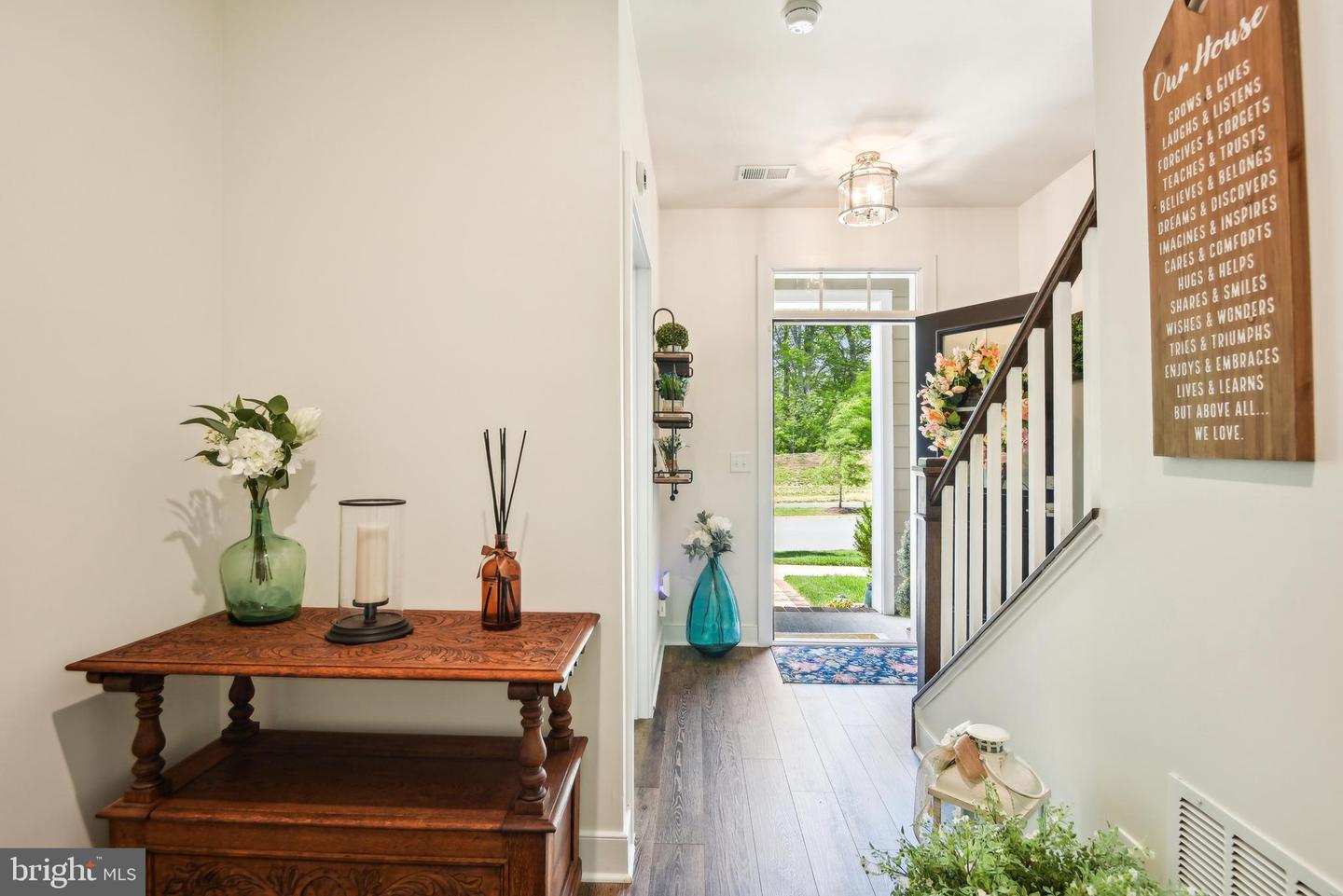 1579 MEADOWLARK GLEN RD, DUMFRIES, Virginia 22026, 4 Bedrooms Bedrooms, ,3 BathroomsBathrooms,Residential,For sale,1579 MEADOWLARK GLEN RD,VAPW2093282 MLS # VAPW2093282
