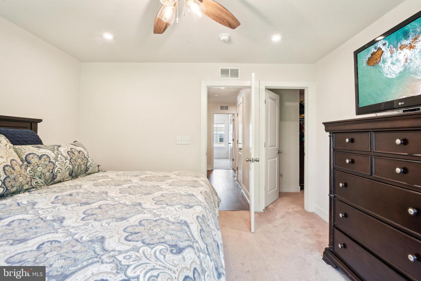 1579 MEADOWLARK GLEN RD, DUMFRIES, Virginia 22026, 4 Bedrooms Bedrooms, ,3 BathroomsBathrooms,Residential,For sale,1579 MEADOWLARK GLEN RD,VAPW2093282 MLS # VAPW2093282
