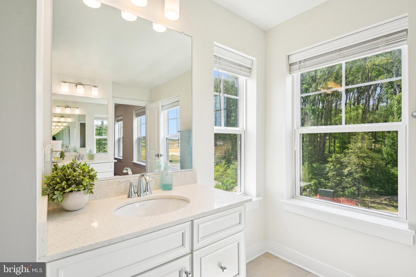 1579 MEADOWLARK GLEN RD, DUMFRIES, Virginia 22026, 4 Bedrooms Bedrooms, ,3 BathroomsBathrooms,Residential,For sale,1579 MEADOWLARK GLEN RD,VAPW2093282 MLS # VAPW2093282
