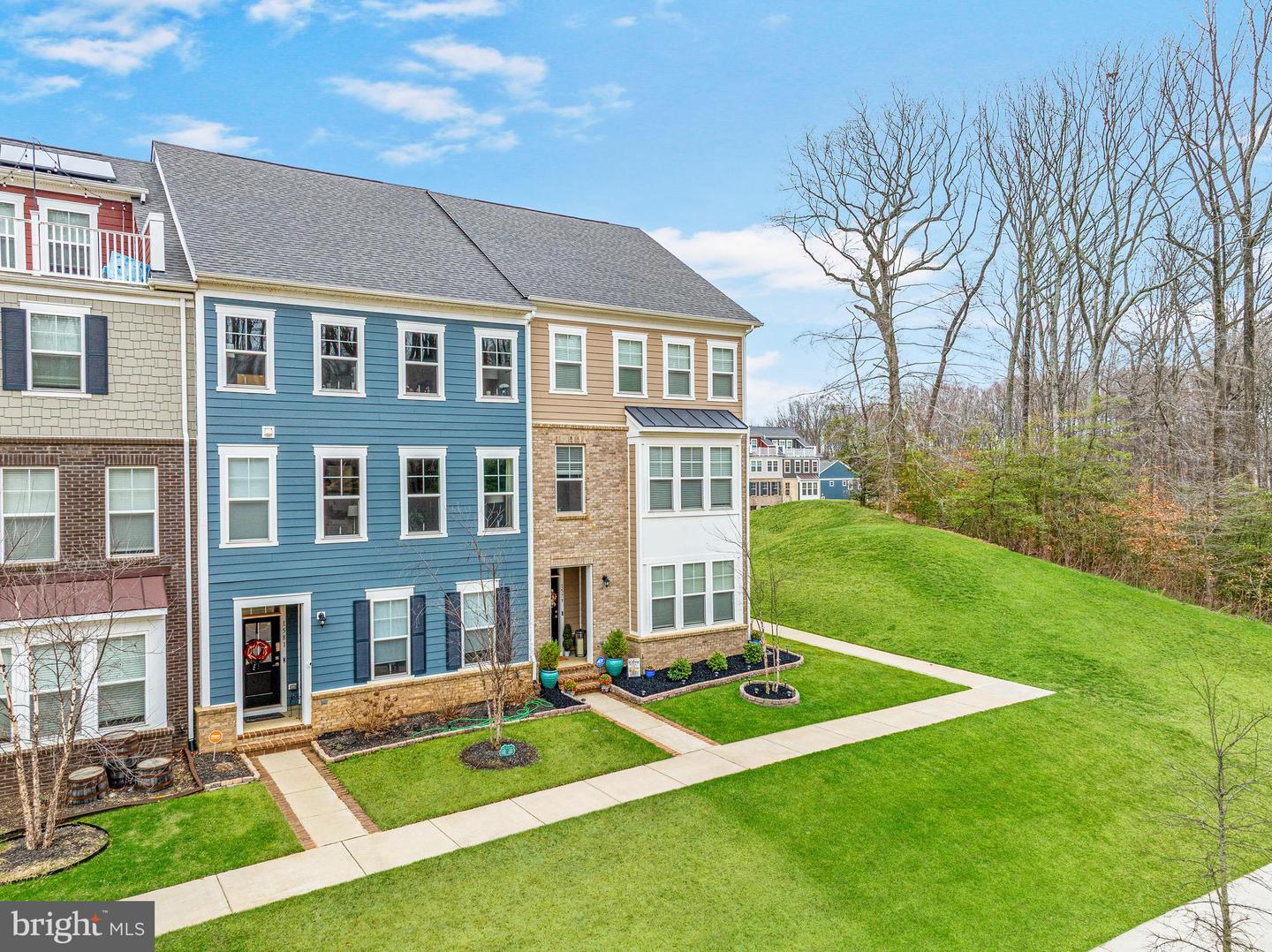 1579 MEADOWLARK GLEN RD, DUMFRIES, Virginia 22026, 4 Bedrooms Bedrooms, ,3 BathroomsBathrooms,Residential,For sale,1579 MEADOWLARK GLEN RD,VAPW2093282 MLS # VAPW2093282