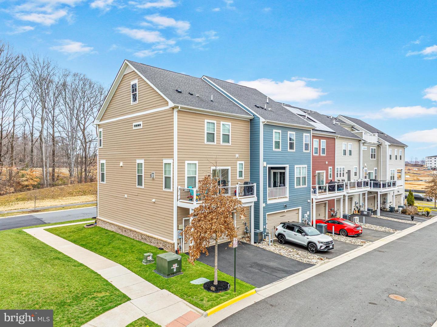 1579 MEADOWLARK GLEN RD, DUMFRIES, Virginia 22026, 4 Bedrooms Bedrooms, ,3 BathroomsBathrooms,Residential,For sale,1579 MEADOWLARK GLEN RD,VAPW2093282 MLS # VAPW2093282