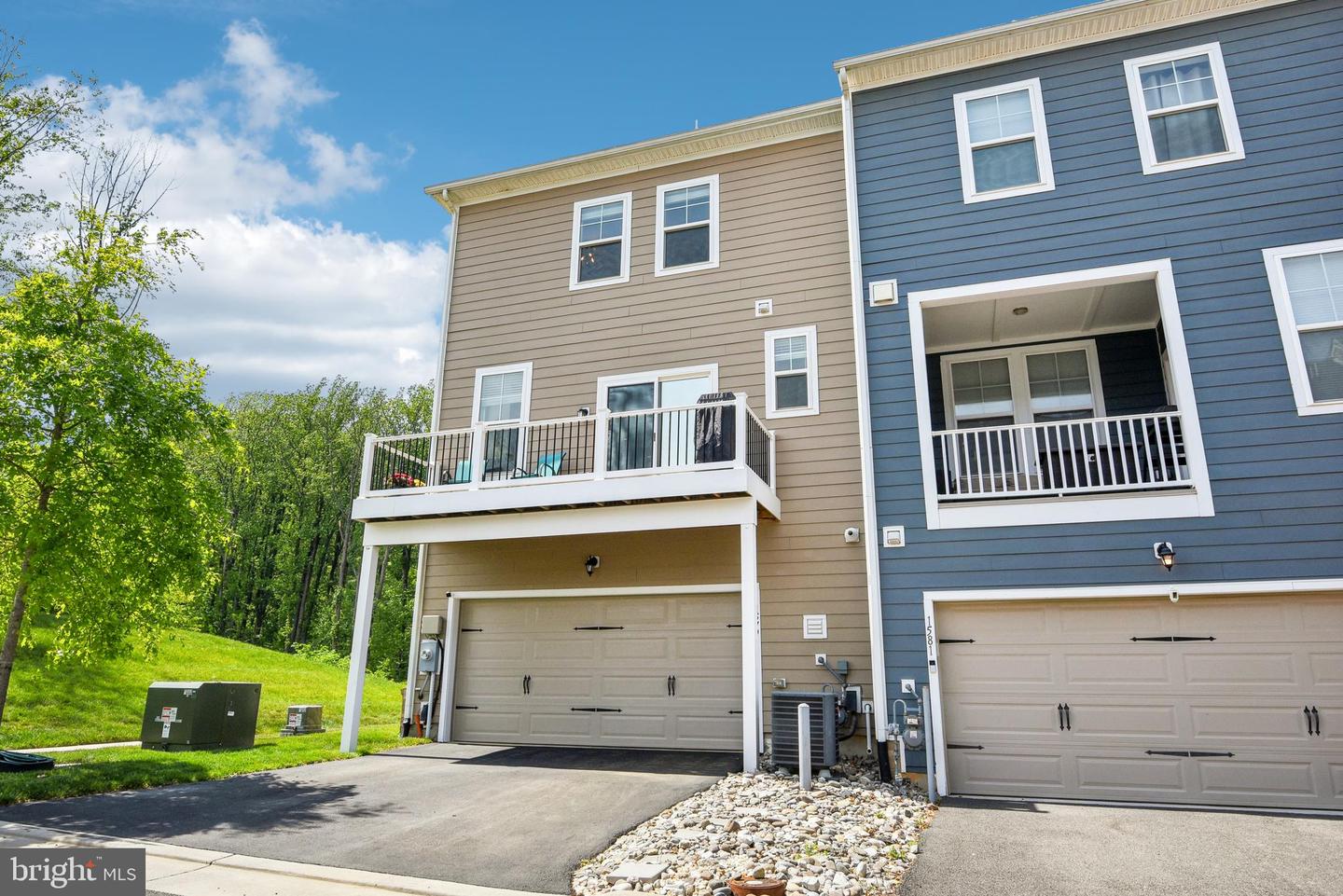 1579 MEADOWLARK GLEN RD, DUMFRIES, Virginia 22026, 4 Bedrooms Bedrooms, ,3 BathroomsBathrooms,Residential,For sale,1579 MEADOWLARK GLEN RD,VAPW2093282 MLS # VAPW2093282