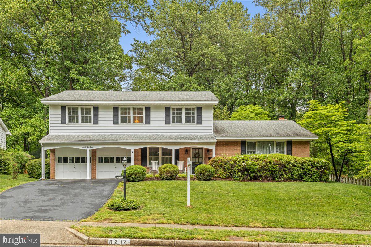 8212 CHIVALRY RD, ANNANDALE, Virginia 22003, 4 Bedrooms Bedrooms, ,2 BathroomsBathrooms,Residential,For sale,8212 CHIVALRY RD,VAFX2237006 MLS # VAFX2237006
