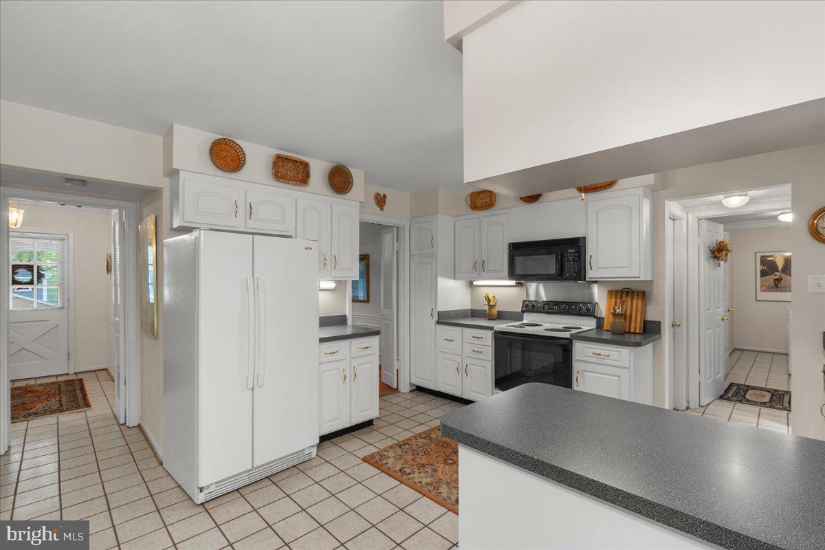 8212 CHIVALRY RD, ANNANDALE, Virginia 22003, 4 Bedrooms Bedrooms, ,2 BathroomsBathrooms,Residential,For sale,8212 CHIVALRY RD,VAFX2237006 MLS # VAFX2237006