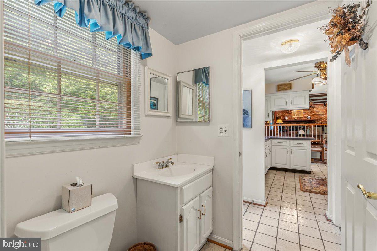 8212 CHIVALRY RD, ANNANDALE, Virginia 22003, 4 Bedrooms Bedrooms, ,2 BathroomsBathrooms,Residential,For sale,8212 CHIVALRY RD,VAFX2237006 MLS # VAFX2237006