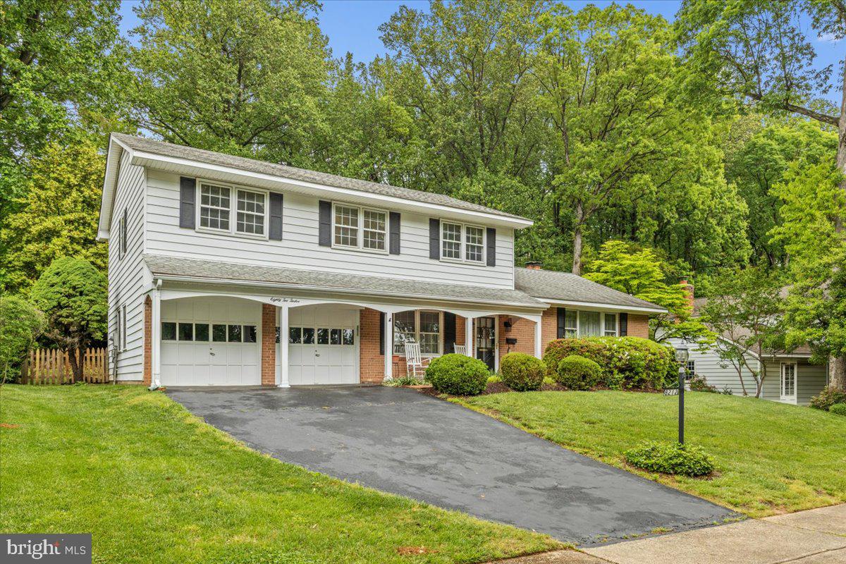 8212 CHIVALRY RD, ANNANDALE, Virginia 22003, 4 Bedrooms Bedrooms, ,2 BathroomsBathrooms,Residential,For sale,8212 CHIVALRY RD,VAFX2237006 MLS # VAFX2237006