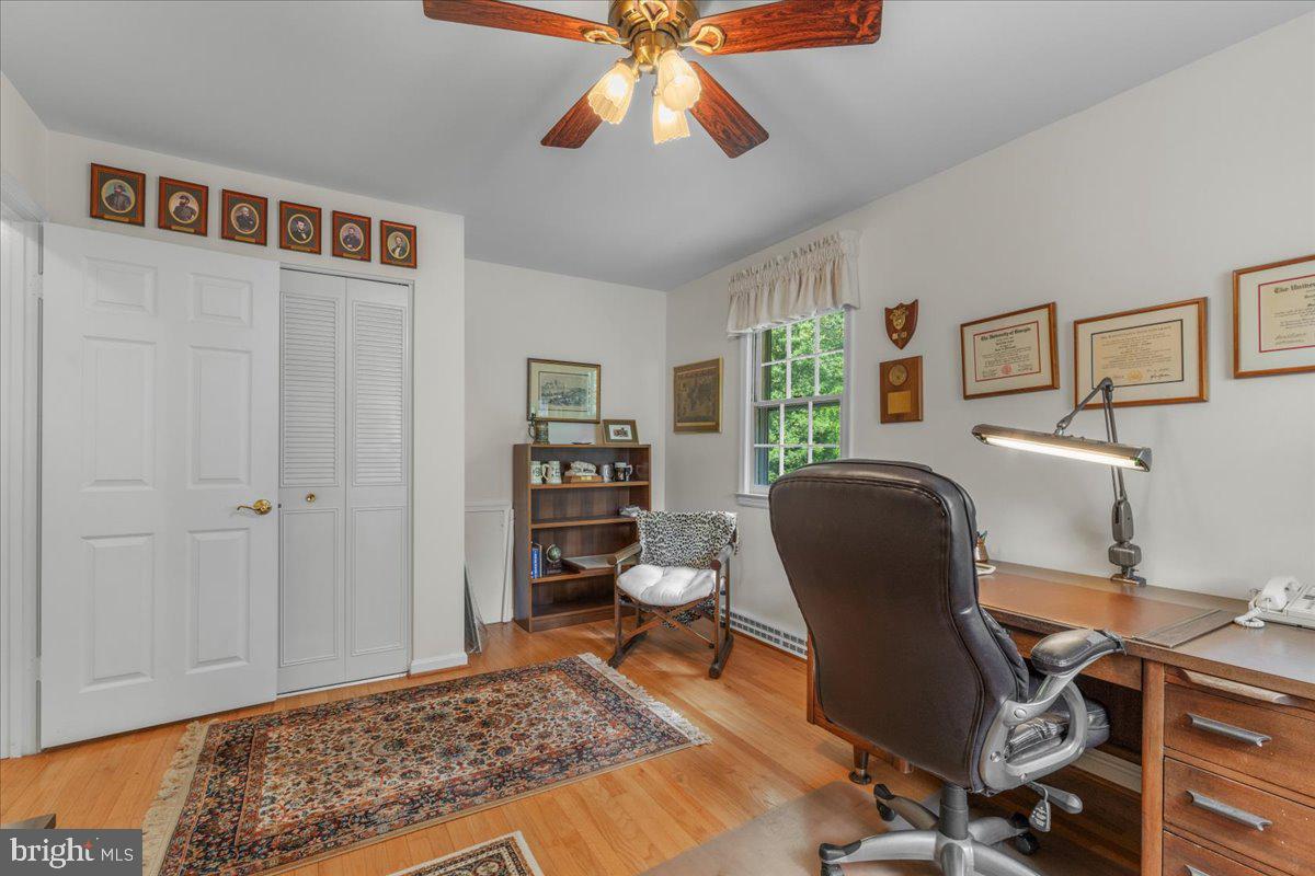 8212 CHIVALRY RD, ANNANDALE, Virginia 22003, 4 Bedrooms Bedrooms, ,2 BathroomsBathrooms,Residential,For sale,8212 CHIVALRY RD,VAFX2237006 MLS # VAFX2237006