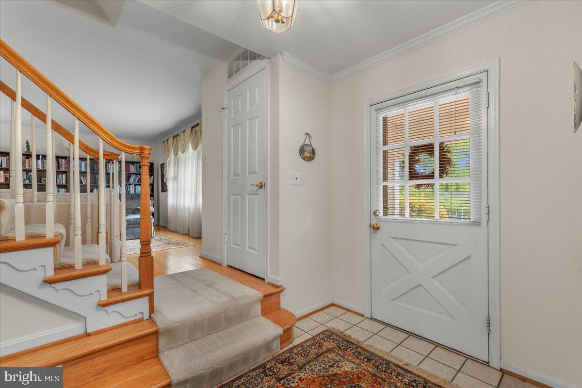 8212 CHIVALRY RD, ANNANDALE, Virginia 22003, 4 Bedrooms Bedrooms, ,2 BathroomsBathrooms,Residential,For sale,8212 CHIVALRY RD,VAFX2237006 MLS # VAFX2237006