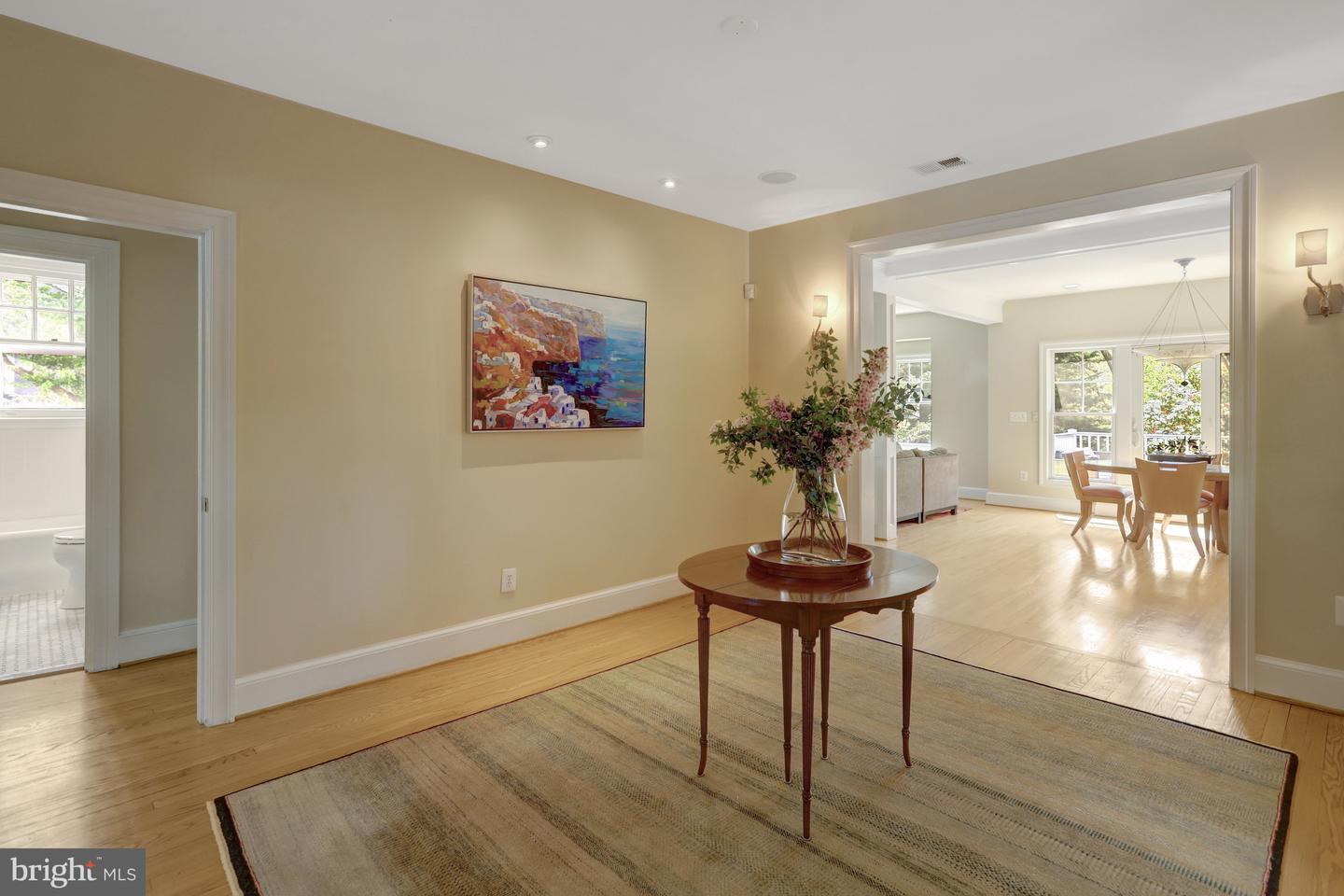3002 2ND ST N, ARLINGTON, Virginia 22201, 4 Bedrooms Bedrooms, ,5 BathroomsBathrooms,Residential,For sale,3002 2ND ST N,VAAR2056712 MLS # VAAR2056712
