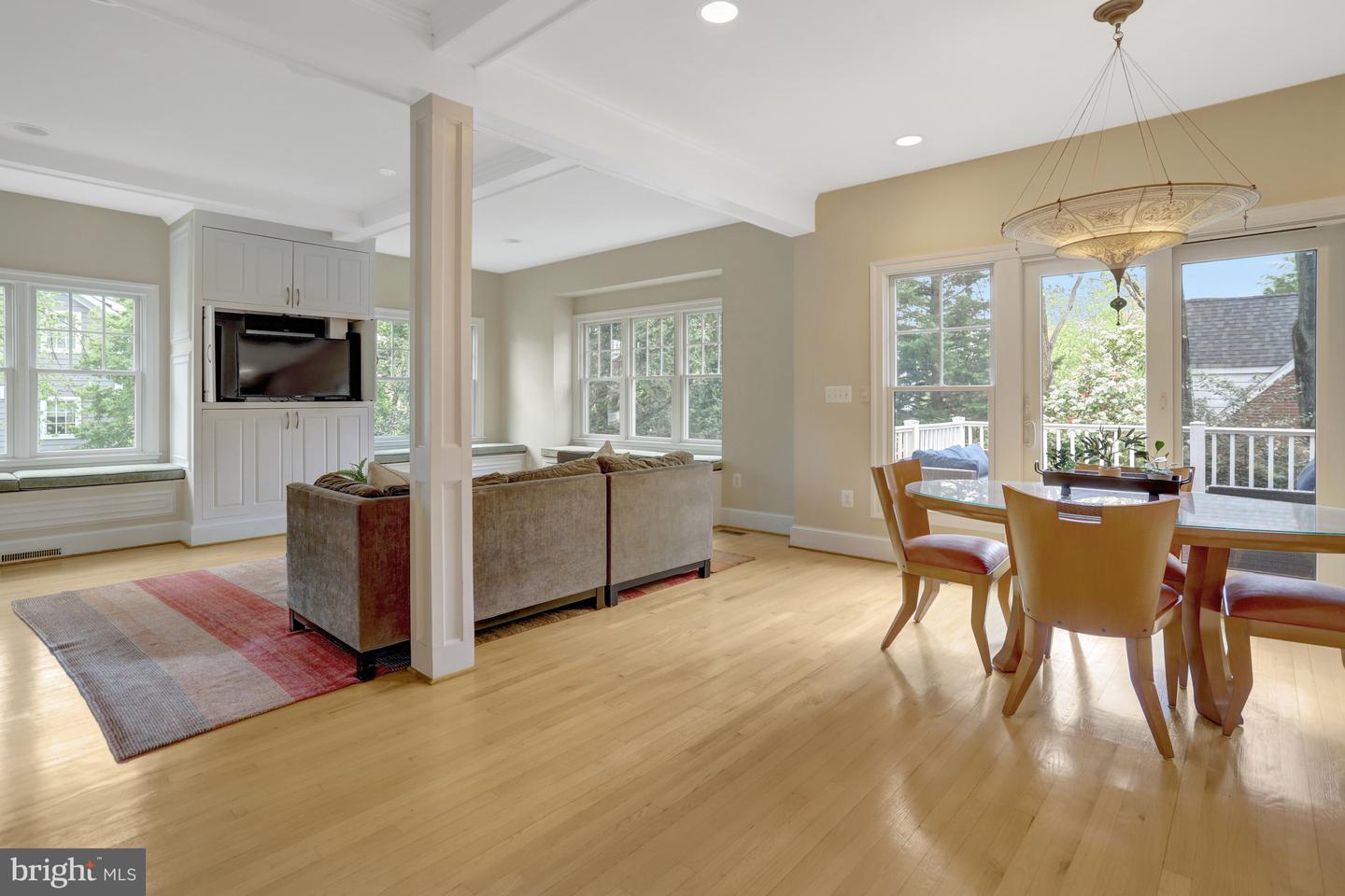 3002 2ND ST N, ARLINGTON, Virginia 22201, 4 Bedrooms Bedrooms, ,5 BathroomsBathrooms,Residential,For sale,3002 2ND ST N,VAAR2056712 MLS # VAAR2056712