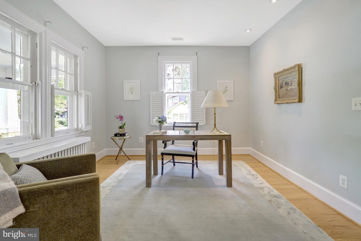 3002 2ND ST N, ARLINGTON, Virginia 22201, 4 Bedrooms Bedrooms, ,5 BathroomsBathrooms,Residential,For sale,3002 2ND ST N,VAAR2056712 MLS # VAAR2056712