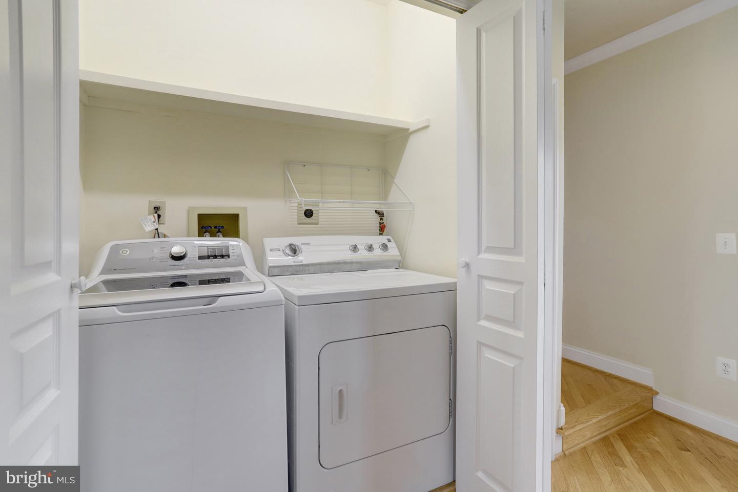 3002 2ND ST N, ARLINGTON, Virginia 22201, 4 Bedrooms Bedrooms, ,5 BathroomsBathrooms,Residential,For sale,3002 2ND ST N,VAAR2056712 MLS # VAAR2056712