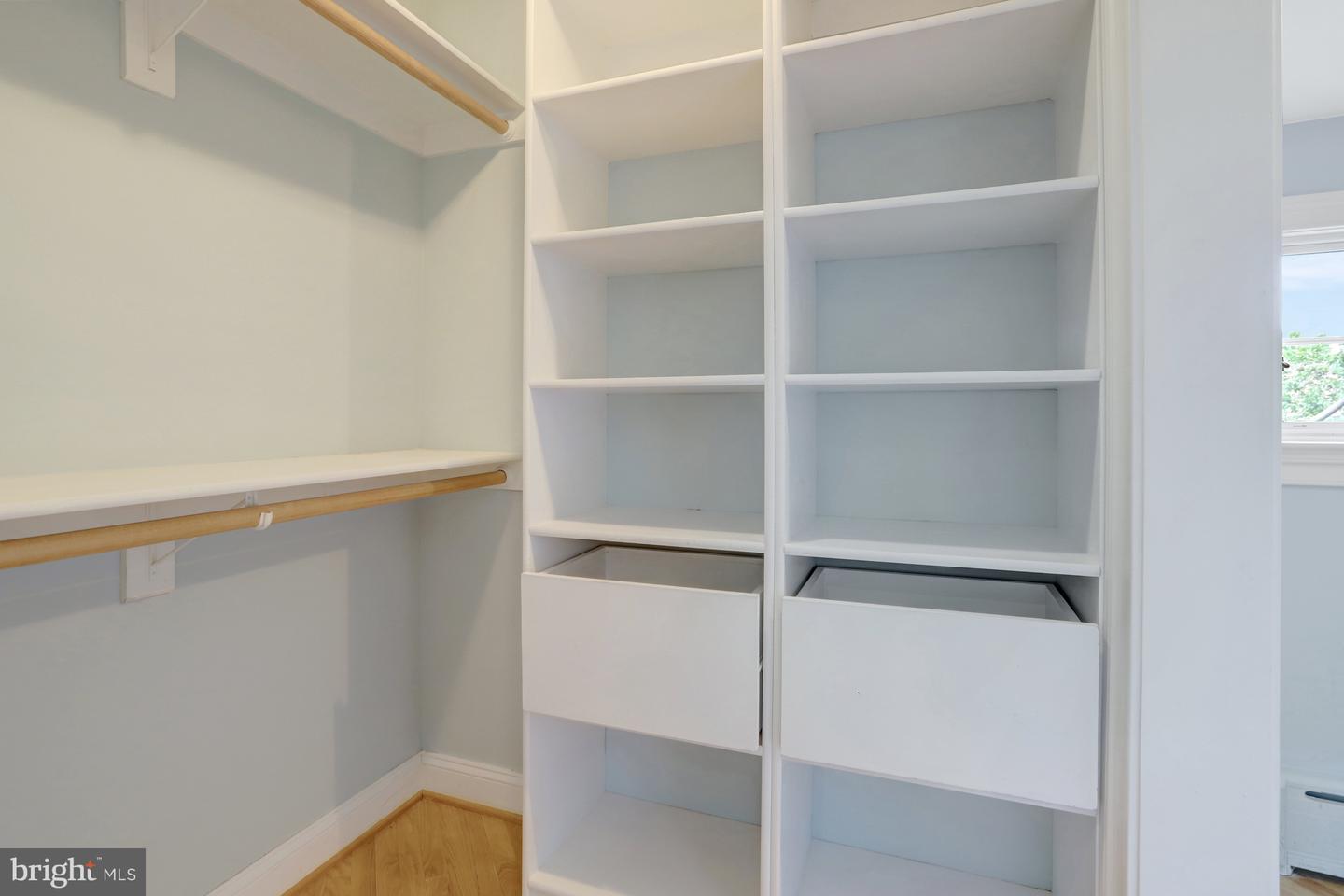 3002 2ND ST N, ARLINGTON, Virginia 22201, 4 Bedrooms Bedrooms, ,5 BathroomsBathrooms,Residential,For sale,3002 2ND ST N,VAAR2056712 MLS # VAAR2056712