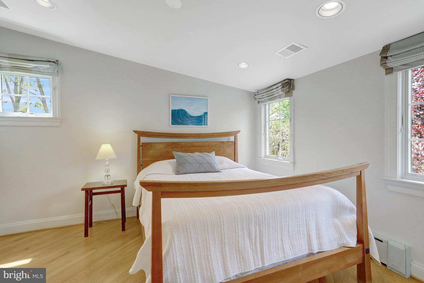 3002 2ND ST N, ARLINGTON, Virginia 22201, 4 Bedrooms Bedrooms, ,5 BathroomsBathrooms,Residential,For sale,3002 2ND ST N,VAAR2056712 MLS # VAAR2056712
