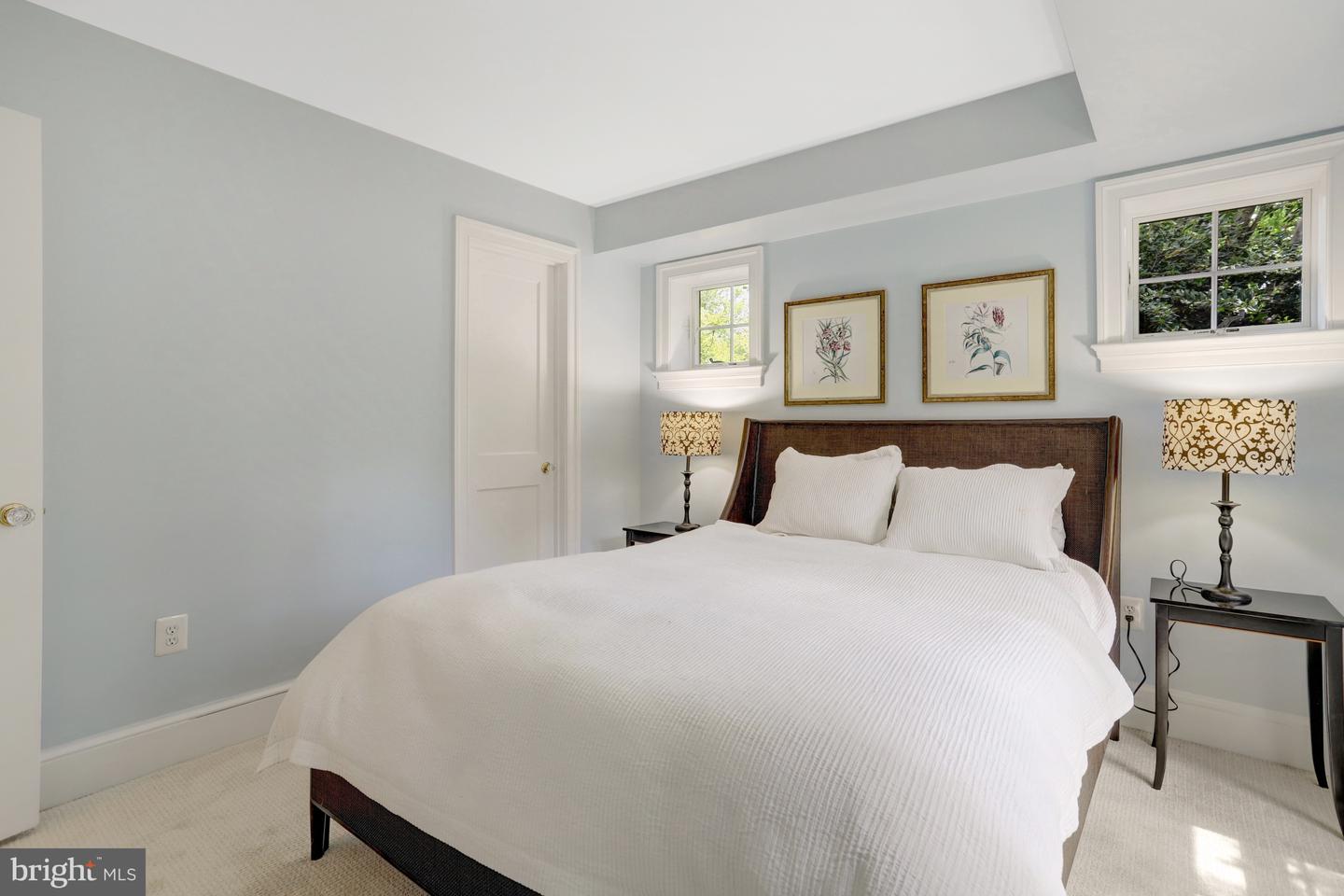 3002 2ND ST N, ARLINGTON, Virginia 22201, 4 Bedrooms Bedrooms, ,5 BathroomsBathrooms,Residential,For sale,3002 2ND ST N,VAAR2056712 MLS # VAAR2056712