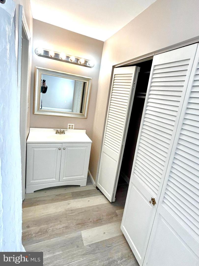 6521 GILDAR ST, ALEXANDRIA, Virginia 22310, 3 Bedrooms Bedrooms, ,3 BathroomsBathrooms,Residential,For sale,6521 GILDAR ST,VAFX2237144 MLS # VAFX2237144