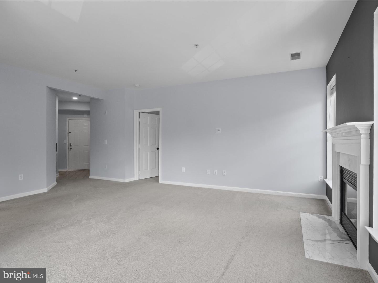 5982 FOUNDERS HILL CT #201, ALEXANDRIA, Virginia 22310, 2 Bedrooms Bedrooms, ,2 BathroomsBathrooms,Residential,For sale,5982 FOUNDERS HILL CT #201,VAFX2237404 MLS # VAFX2237404