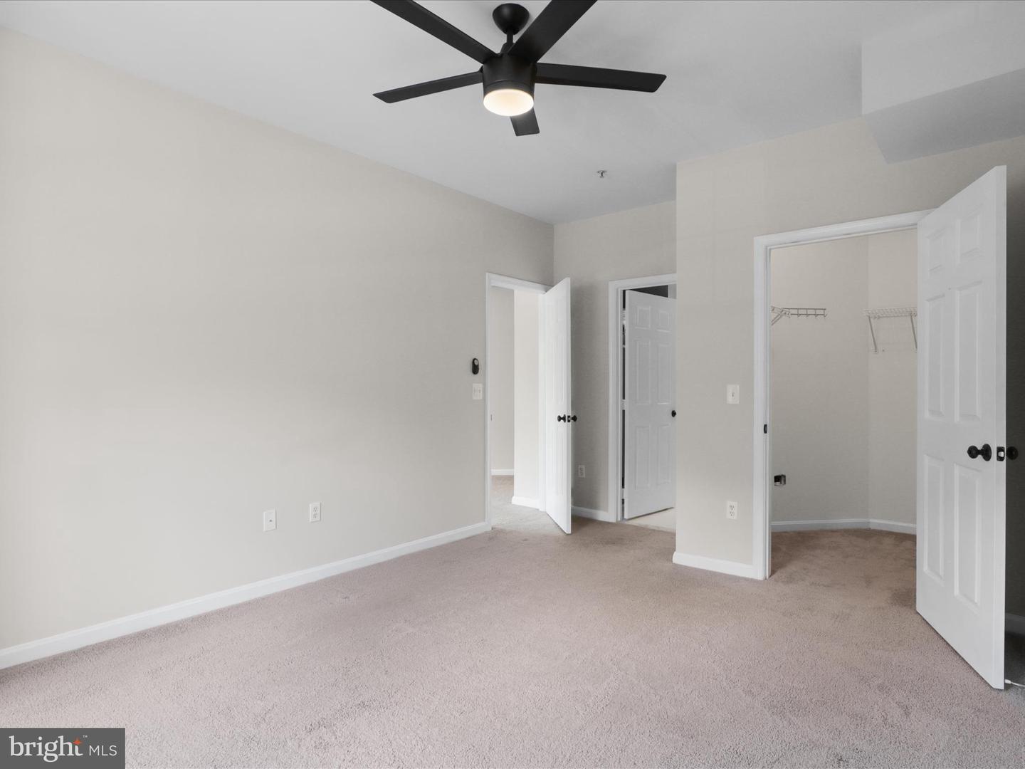 5982 FOUNDERS HILL CT #201, ALEXANDRIA, Virginia 22310, 2 Bedrooms Bedrooms, ,2 BathroomsBathrooms,Residential,For sale,5982 FOUNDERS HILL CT #201,VAFX2237404 MLS # VAFX2237404