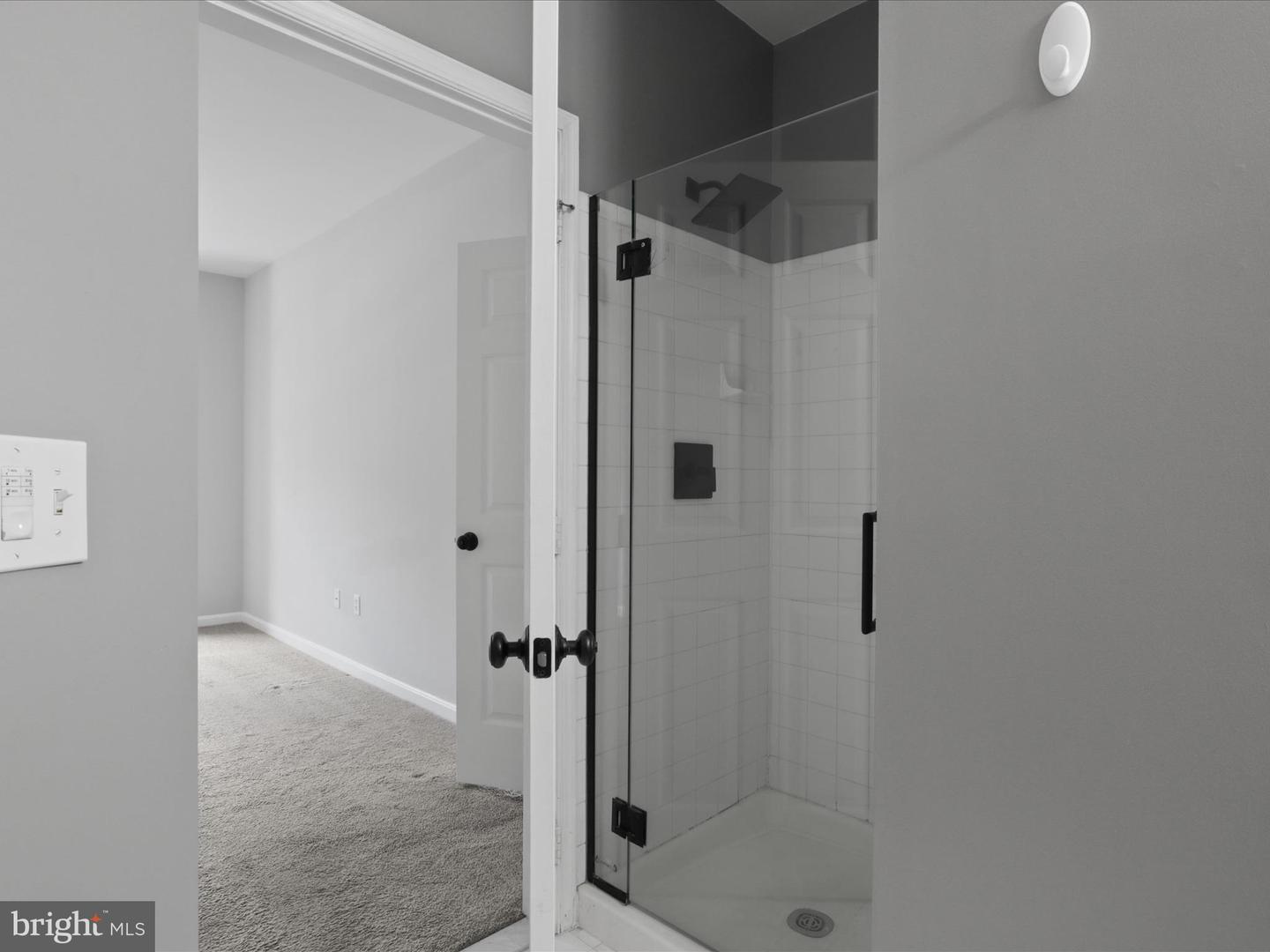 5982 FOUNDERS HILL CT #201, ALEXANDRIA, Virginia 22310, 2 Bedrooms Bedrooms, ,2 BathroomsBathrooms,Residential,For sale,5982 FOUNDERS HILL CT #201,VAFX2237404 MLS # VAFX2237404