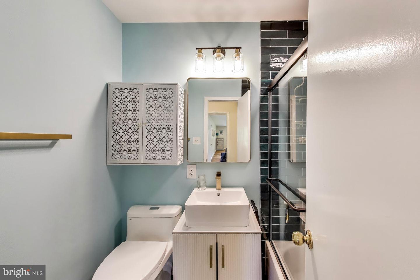 8513 PARLIAMENT DR, SPRINGFIELD, Virginia 22151, 4 Bedrooms Bedrooms, ,2 BathroomsBathrooms,Residential,For sale,8513 PARLIAMENT DR,VAFX2237480 MLS # VAFX2237480