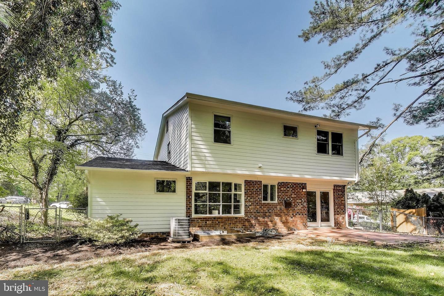 8513 PARLIAMENT DR, SPRINGFIELD, Virginia 22151, 4 Bedrooms Bedrooms, ,2 BathroomsBathrooms,Residential,For sale,8513 PARLIAMENT DR,VAFX2237480 MLS # VAFX2237480