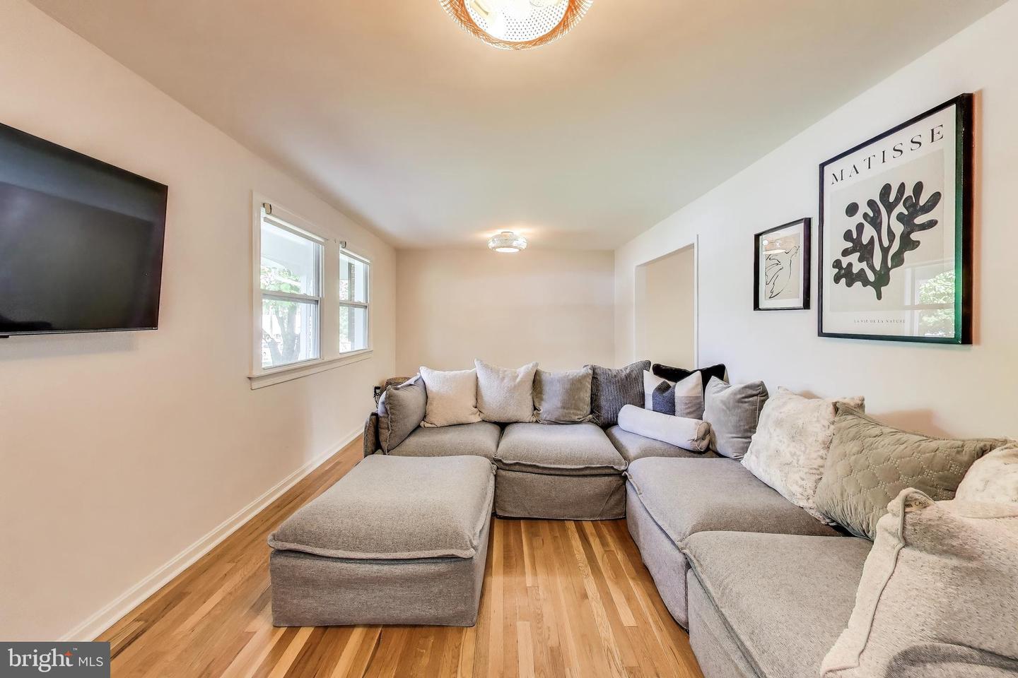 8513 PARLIAMENT DR, SPRINGFIELD, Virginia 22151, 4 Bedrooms Bedrooms, ,2 BathroomsBathrooms,Residential,For sale,8513 PARLIAMENT DR,VAFX2237480 MLS # VAFX2237480