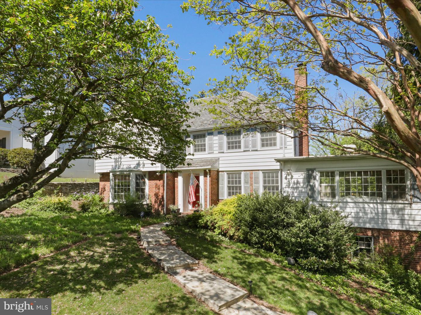 4725 ROCK SPRING RD, ARLINGTON, Virginia 22207, 5 Bedrooms Bedrooms, ,3 BathroomsBathrooms,Residential,For sale,4725 ROCK SPRING RD,VAAR2056744 MLS # VAAR2056744