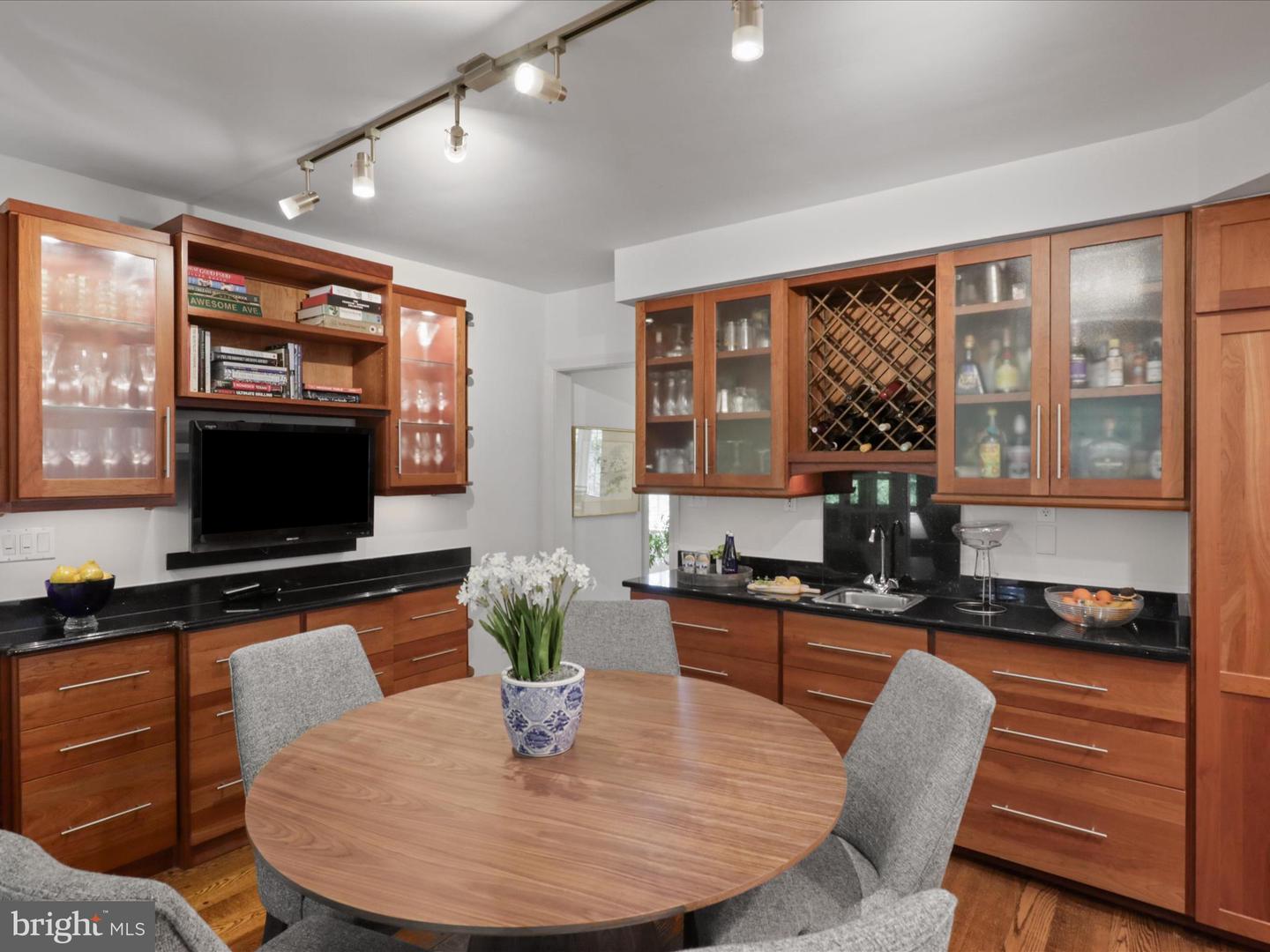 4725 ROCK SPRING RD, ARLINGTON, Virginia 22207, 5 Bedrooms Bedrooms, ,3 BathroomsBathrooms,Residential,For sale,4725 ROCK SPRING RD,VAAR2056744 MLS # VAAR2056744
