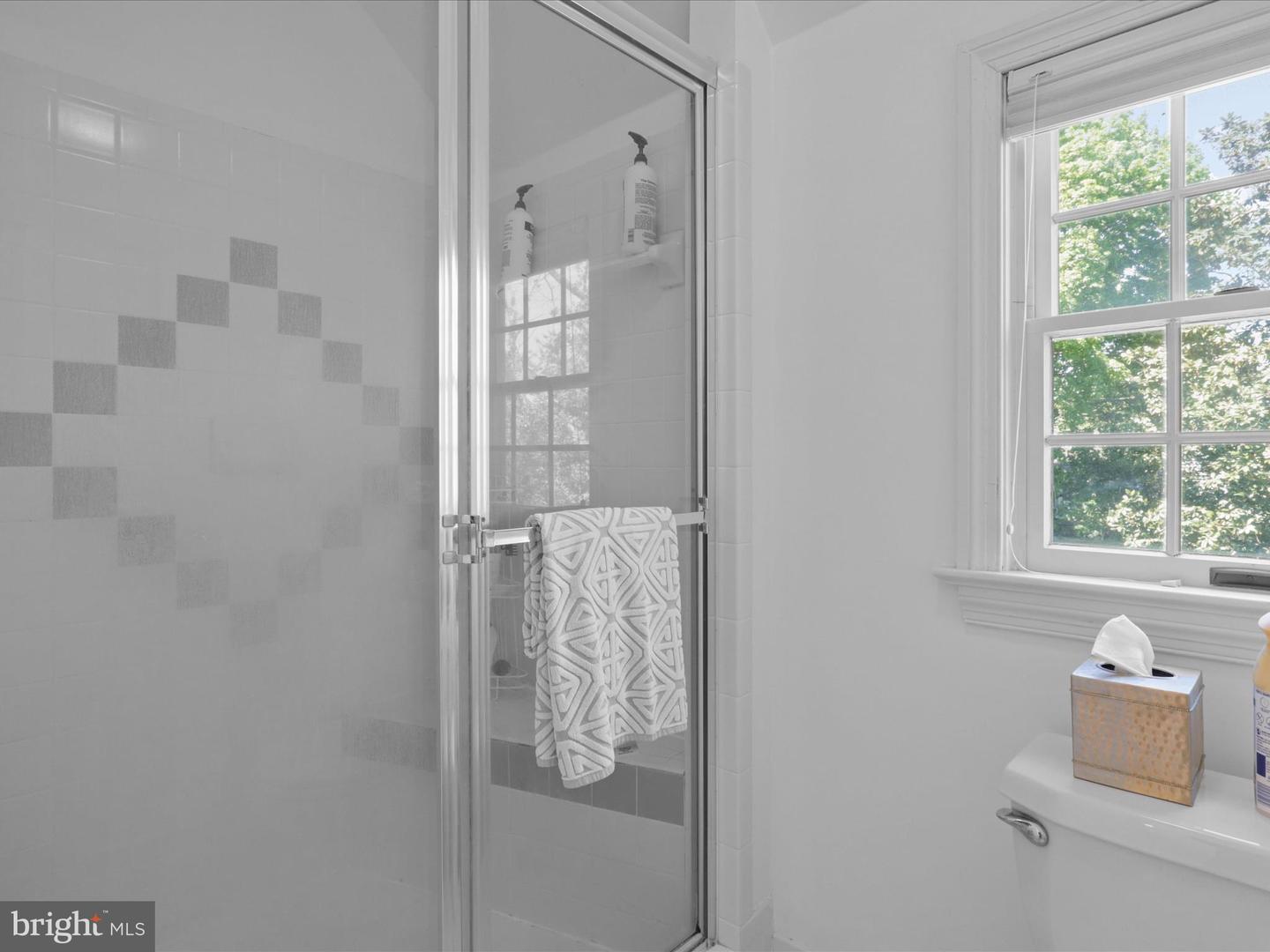 4725 ROCK SPRING RD, ARLINGTON, Virginia 22207, 5 Bedrooms Bedrooms, ,3 BathroomsBathrooms,Residential,For sale,4725 ROCK SPRING RD,VAAR2056744 MLS # VAAR2056744