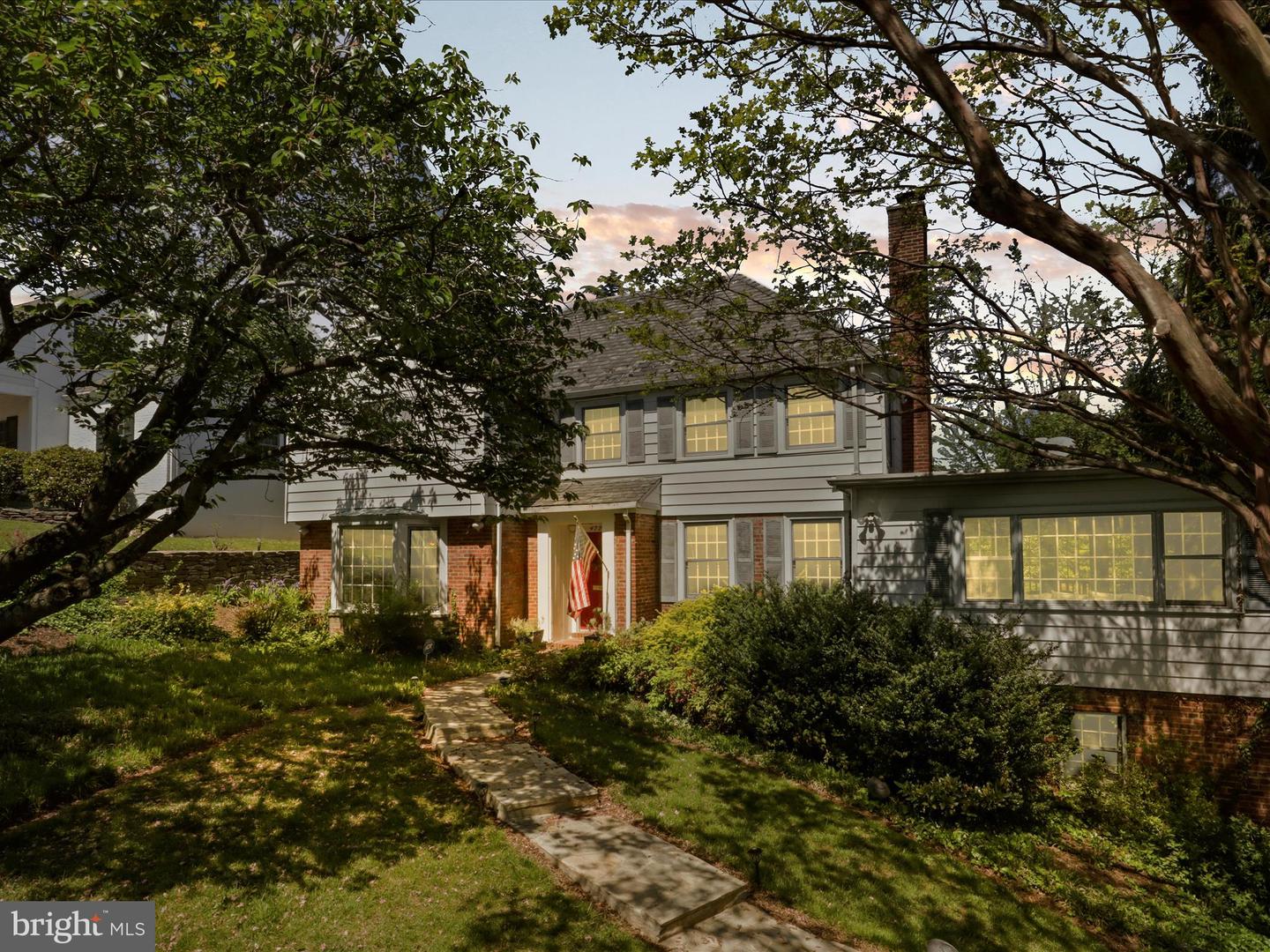 4725 ROCK SPRING RD, ARLINGTON, Virginia 22207, 5 Bedrooms Bedrooms, ,3 BathroomsBathrooms,Residential,For sale,4725 ROCK SPRING RD,VAAR2056744 MLS # VAAR2056744