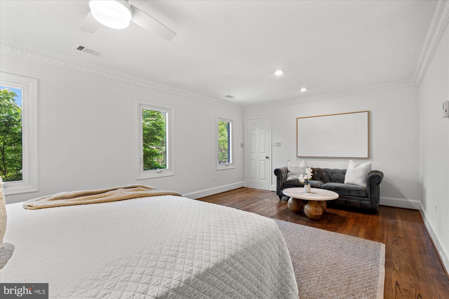 3233 ELLICOTT ST NW, WASHINGTON, District Of Columbia 20008, 5 Bedrooms Bedrooms, ,2 BathroomsBathrooms,Residential,For sale,3233 ELLICOTT ST NW,DCDC2198080 MLS # DCDC2198080