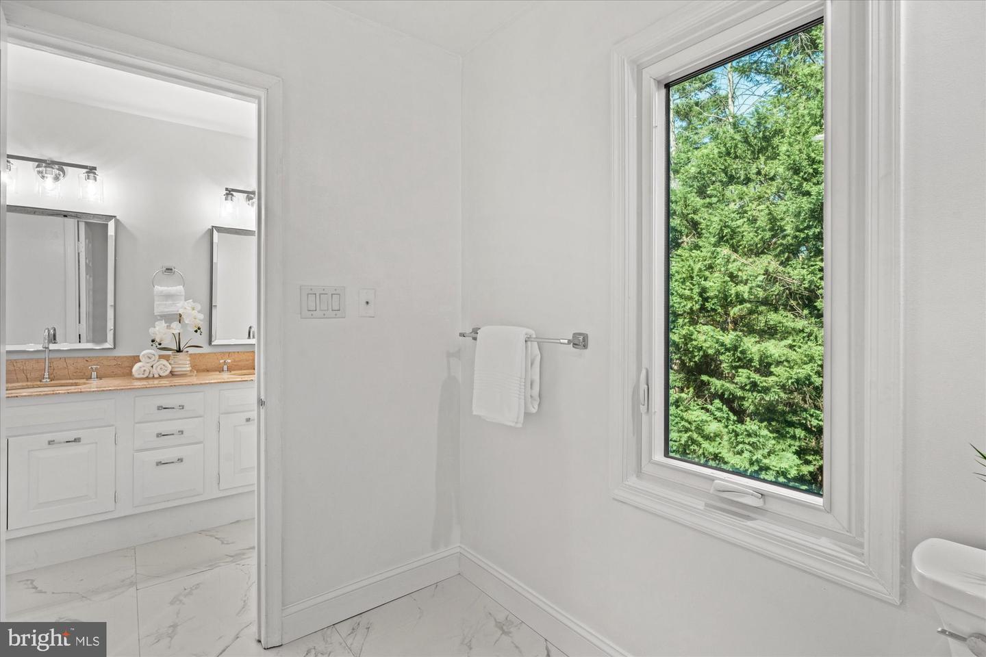 3233 ELLICOTT ST NW, WASHINGTON, District Of Columbia 20008, 5 Bedrooms Bedrooms, ,2 BathroomsBathrooms,Residential,For sale,3233 ELLICOTT ST NW,DCDC2198080 MLS # DCDC2198080