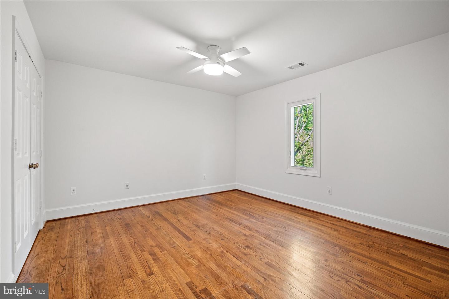 3233 ELLICOTT ST NW, WASHINGTON, District Of Columbia 20008, 5 Bedrooms Bedrooms, ,2 BathroomsBathrooms,Residential,For sale,3233 ELLICOTT ST NW,DCDC2198080 MLS # DCDC2198080