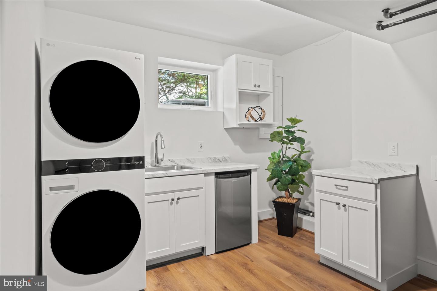 3233 ELLICOTT ST NW, WASHINGTON, District Of Columbia 20008, 5 Bedrooms Bedrooms, ,2 BathroomsBathrooms,Residential,For sale,3233 ELLICOTT ST NW,DCDC2198080 MLS # DCDC2198080