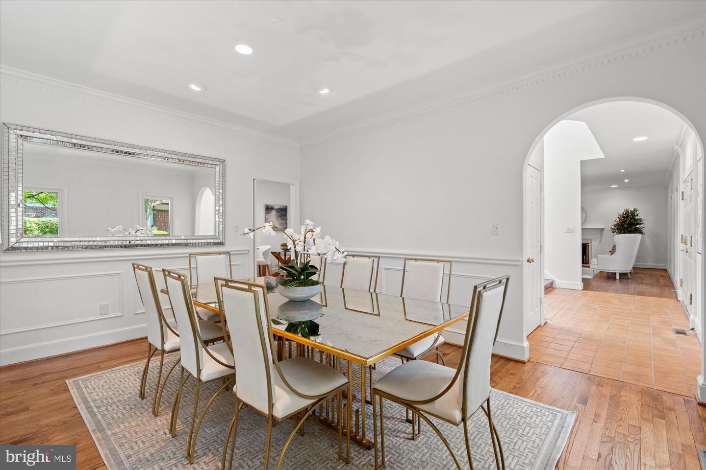 3233 ELLICOTT ST NW, WASHINGTON, District Of Columbia 20008, 5 Bedrooms Bedrooms, ,2 BathroomsBathrooms,Residential,For sale,3233 ELLICOTT ST NW,DCDC2198080 MLS # DCDC2198080